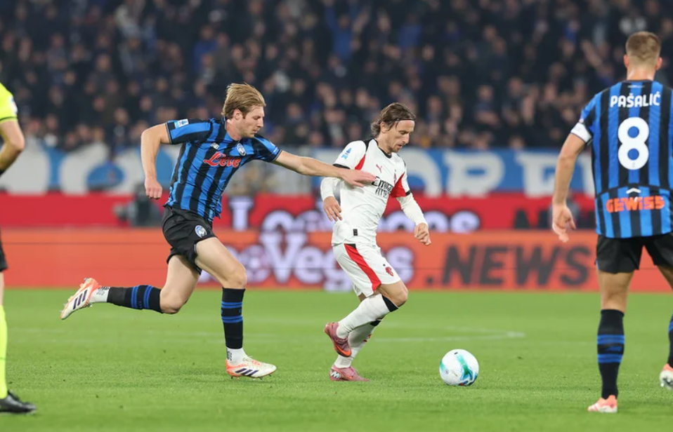 Atalanta vs AC Milan (02:45 – 29/10) | Xem lại trận đấu