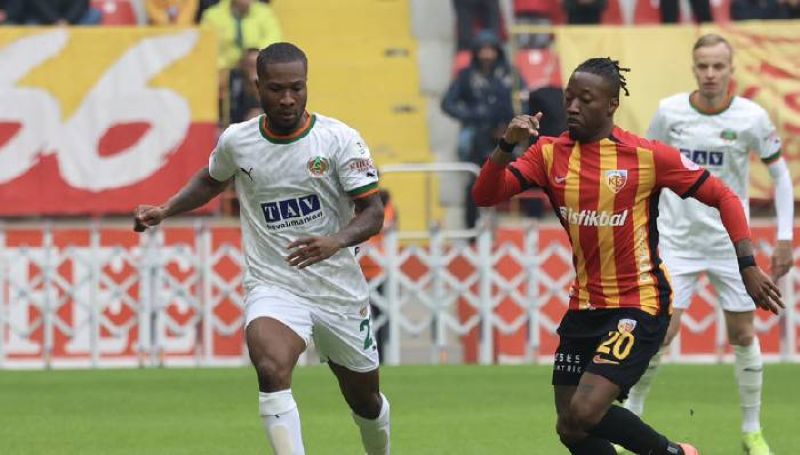 Nhận định soi kèo Alanyaspor vs Gaziantep lúc 00h00 ngày 04/11/2025