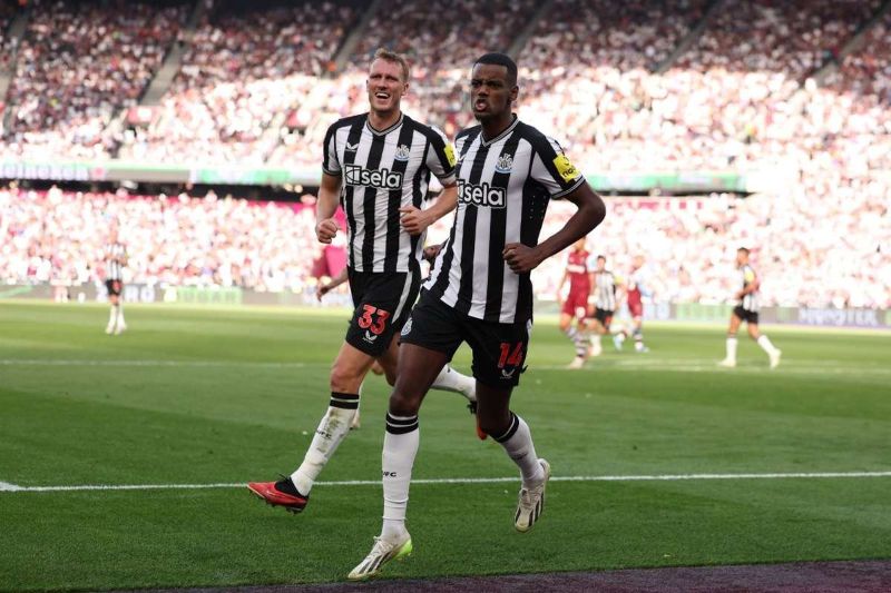 Nhận định soi kèo Bayer Leverkusen vs Newcastle lúc 03h00 ngày 11/12/2025